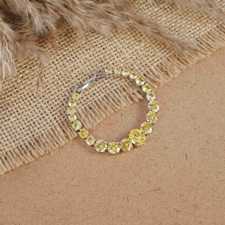 Canary Centrepiece Riviera Bracelet