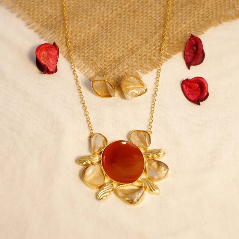 Scarlet Depth Mother of Pearl Gold-Dipped Ensemble