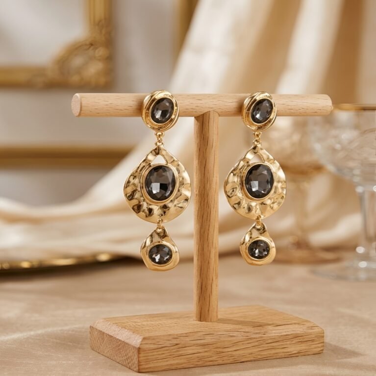 Smoky Noir Moulé Oval Drop Earrings