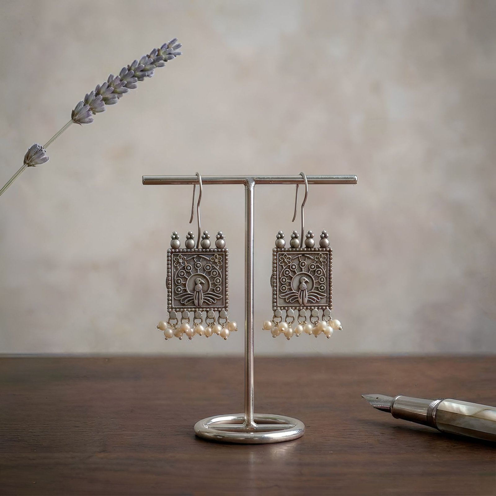 Plume Panel Pearl Earrings